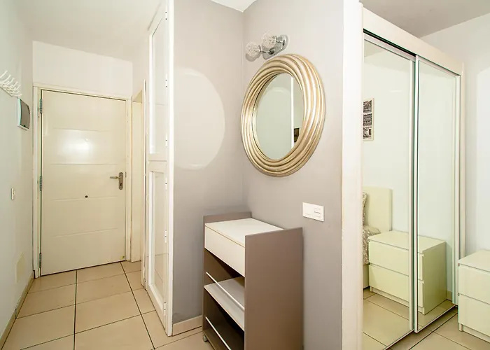 Near Fanabe Apartament *